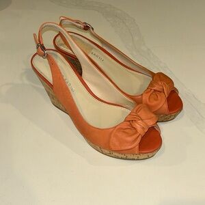 Franco Sarto sandals size 8 NWOT Coralish color